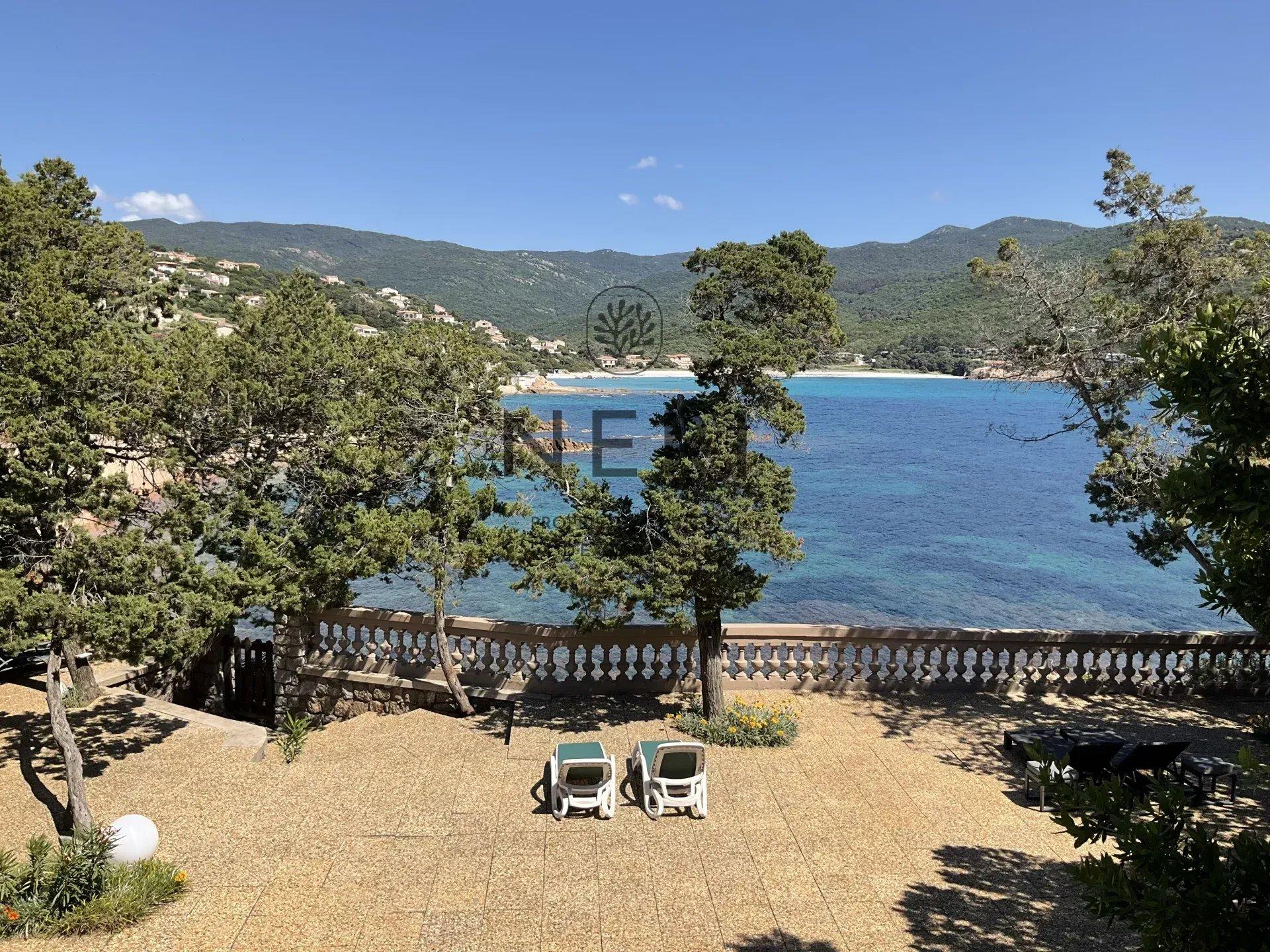 Villa Ondine - 5 chambres, pieds dans l'eau, vue imprenable