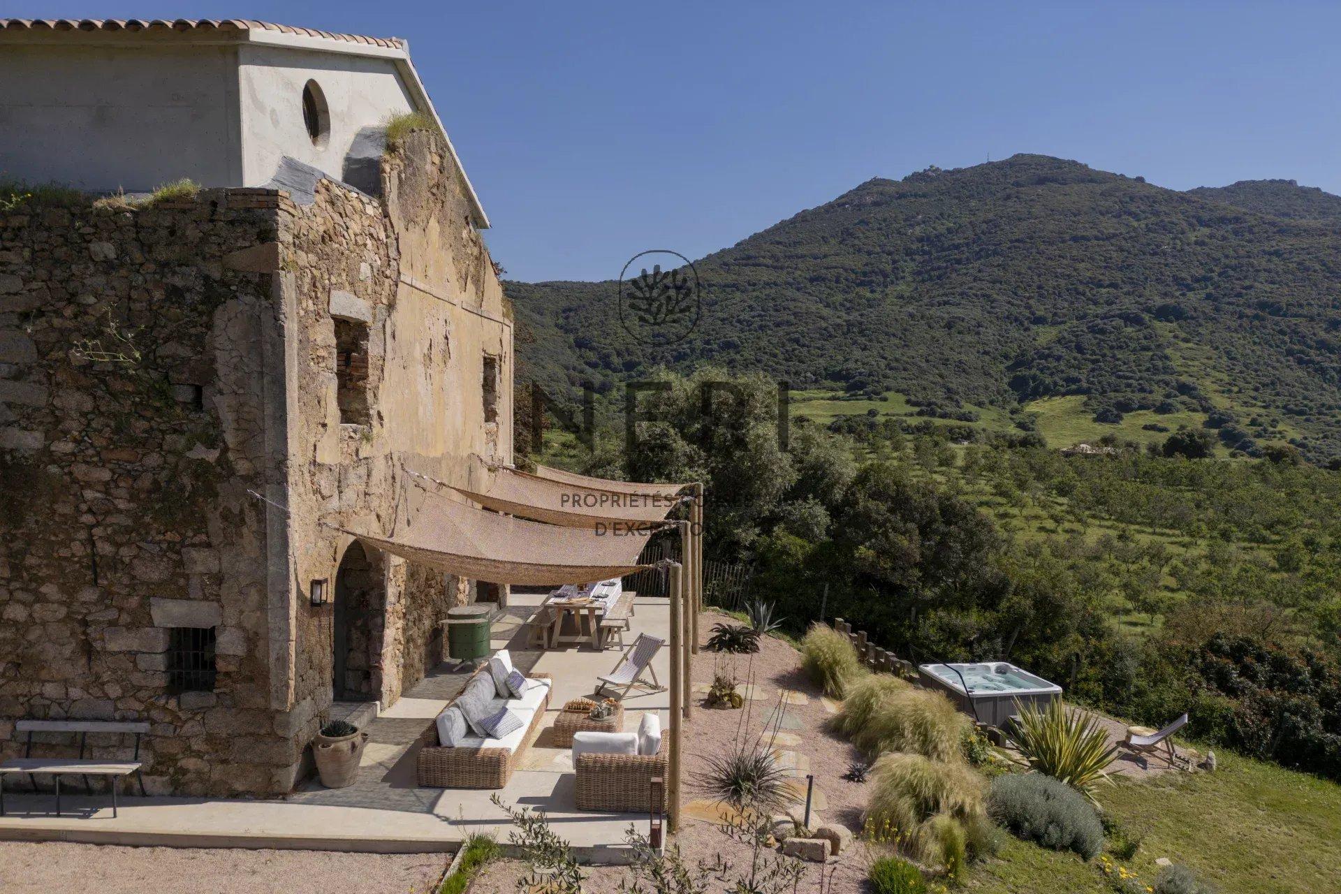 CASA DI PIETRA - Pleine nature, 3 chambres, piscine, vue mer